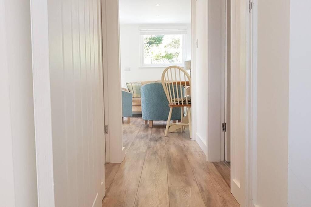 Iscraig Bach-Cosy 2 Bed Apartment-Close To Beach Trearddur Exteriér fotografie